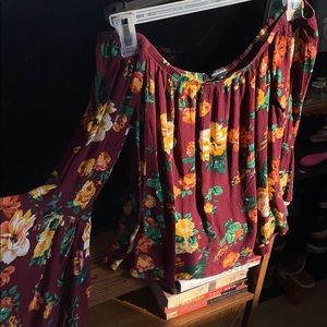 Very cute sleeveless shirt